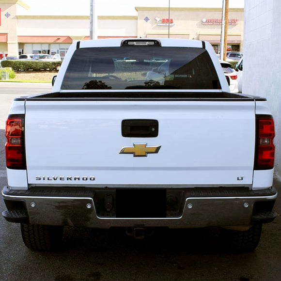 For 2014 – 2018 Chevrolet Chevy Silverado / GMC Sierra Chrome Housing LED Third Brake Light with Integrated Cargo Lamp